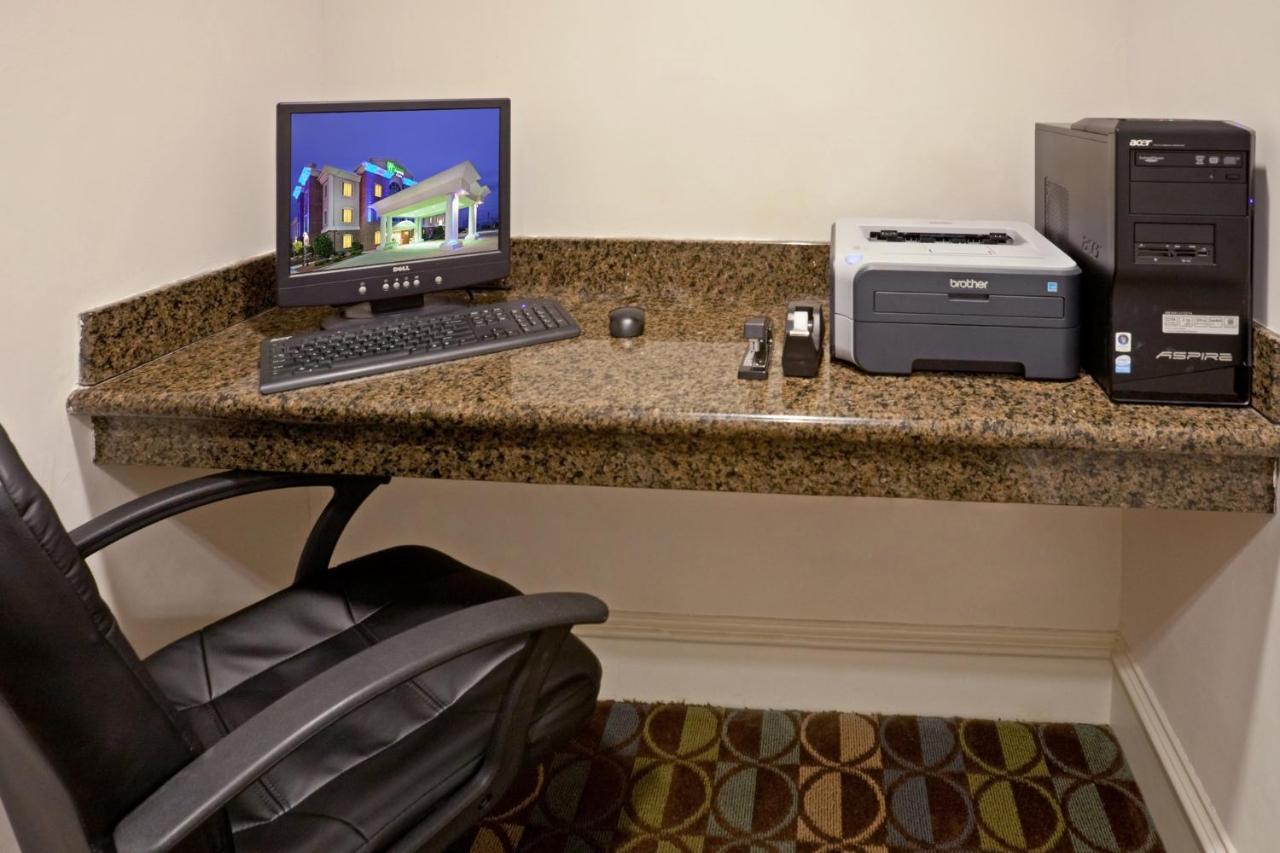 Holiday Inn Express & Suites Waxahachie By Ihg Esterno foto